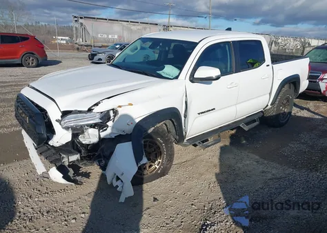 2023 Toyota Tacoma Trail Edition z USA, uszkodzony, nr VIN 3TMCZ5AN2PM606028